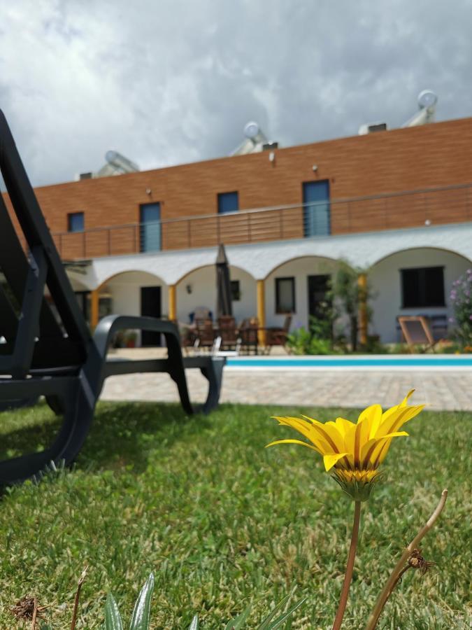 Casa Das Portas Azinhaga Exterior foto